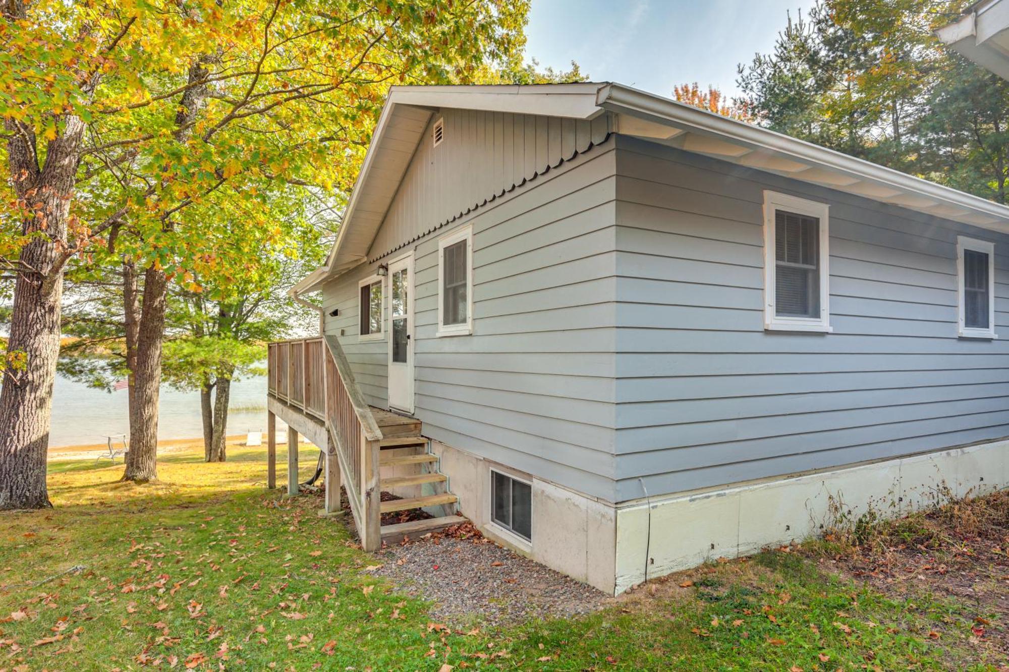 Lakefront Eagle River Cottage With Private Dock Exterior foto